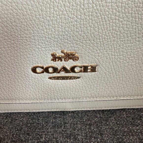 NWT! RARE! COACH Small Jes Messenger With Signature Canvas Strap In Chalk F76698 - Picture 4 of 11